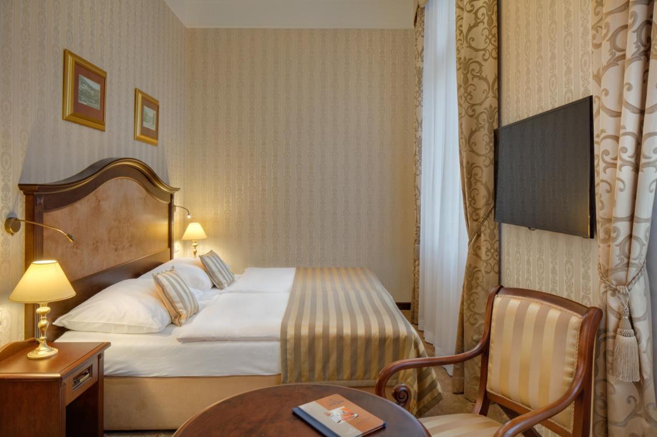 Ensana Nove Lazne Otel Mariánské Lázně Dış mekan fotoğraf