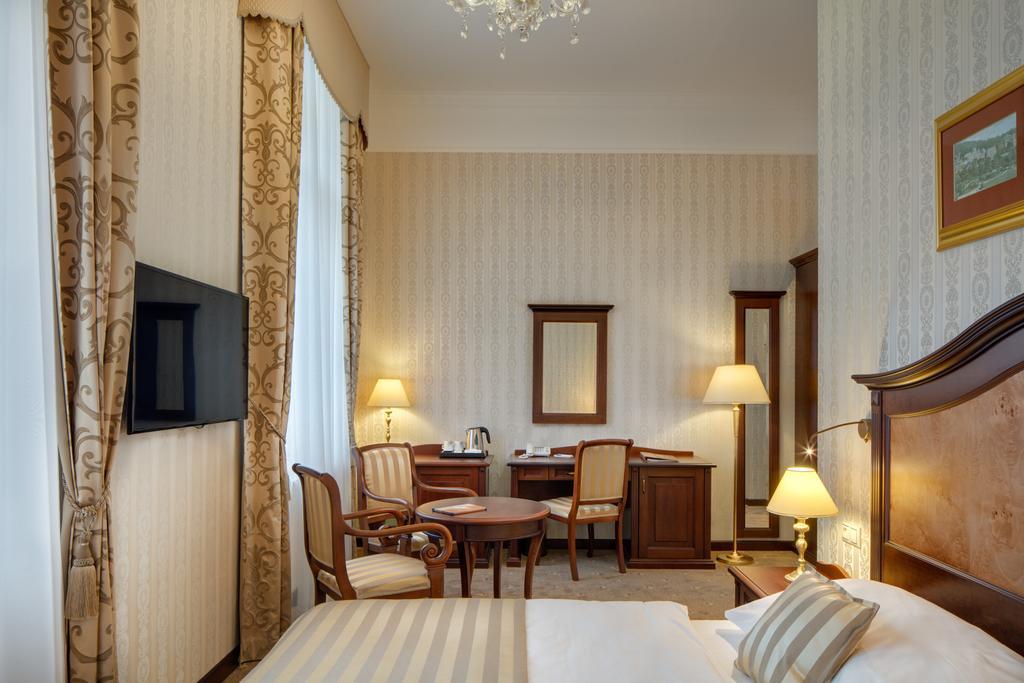 Ensana Nove Lazne Otel Mariánské Lázně Dış mekan fotoğraf